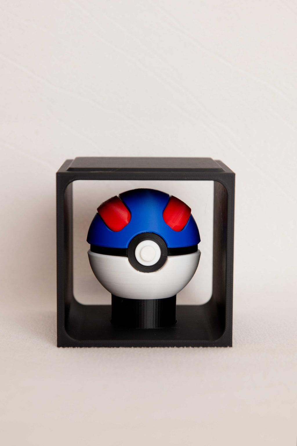 Life-Size Great Ball Display