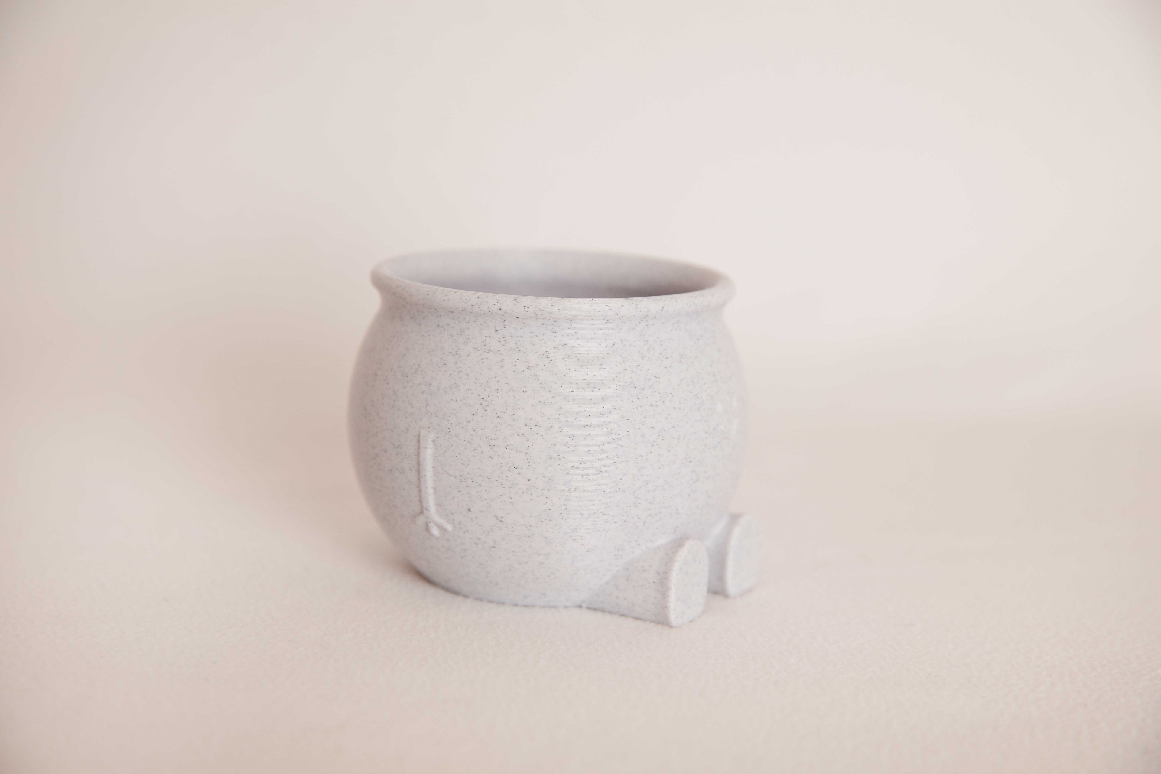 Cute Smiley Sitting Planter Pot – Minimal Desk Decor