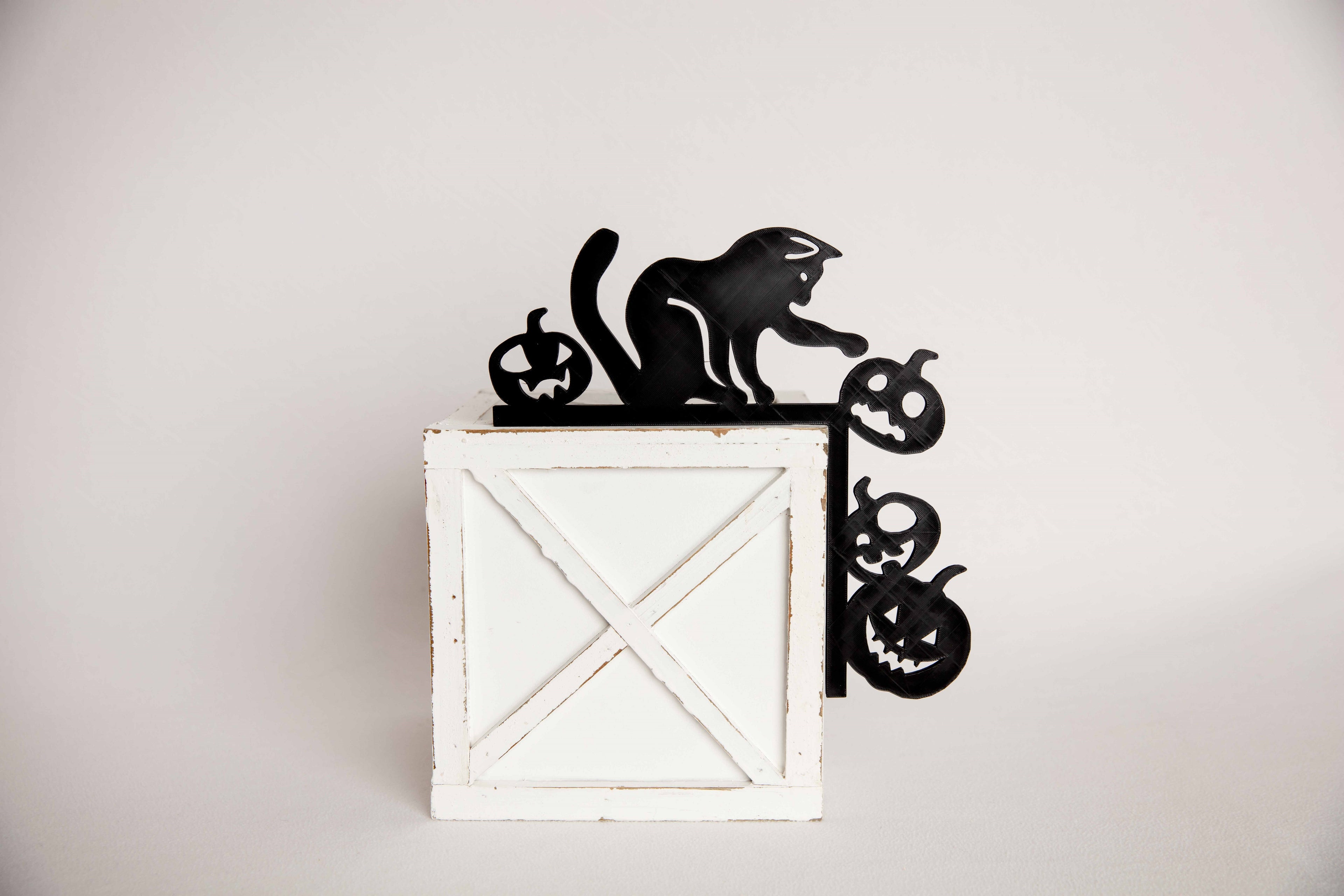 Halloween Cat & Pumpkin Shelf Sitter Decor