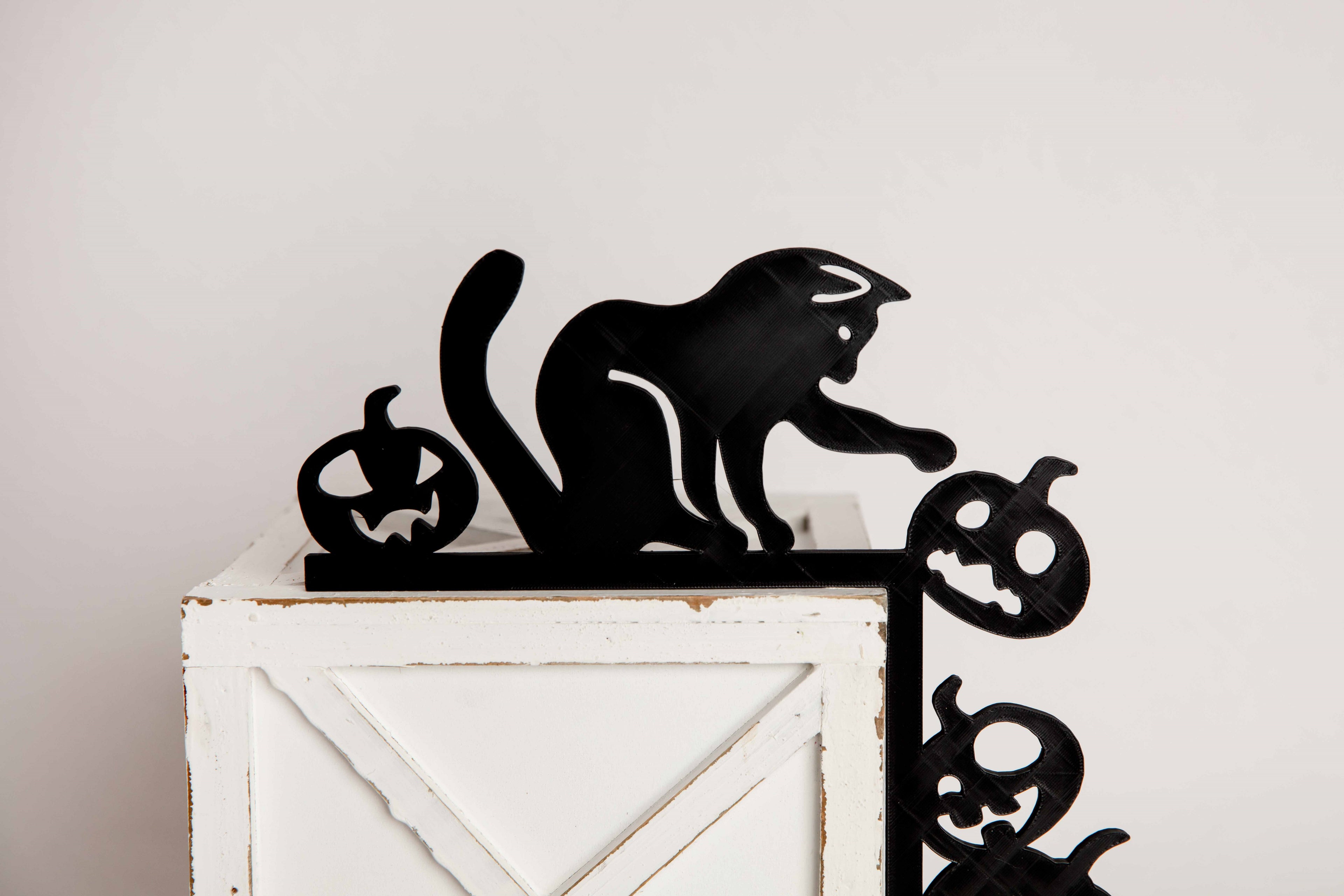 Halloween Cat & Pumpkin Shelf Sitter Decor