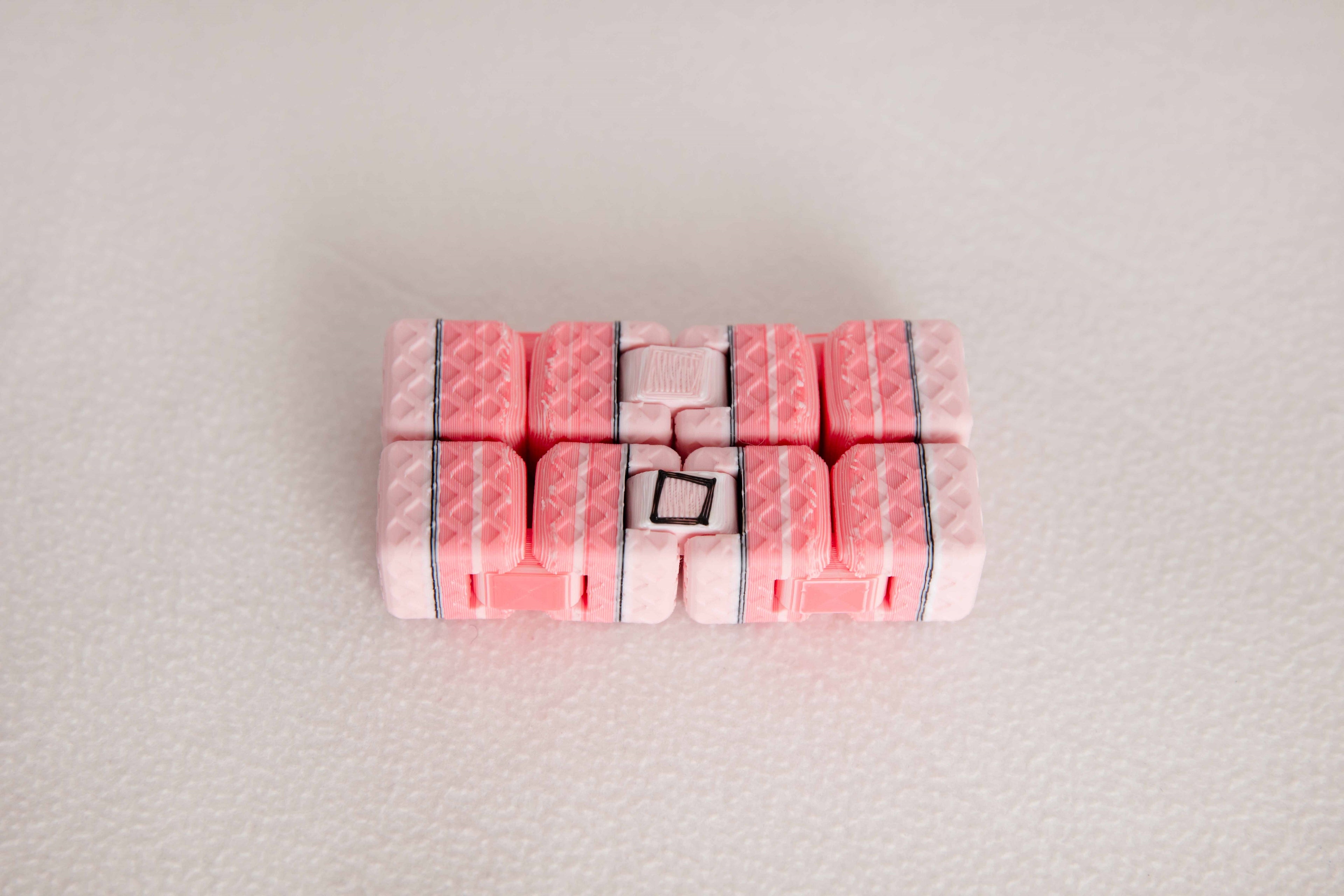 Random Color Infinity Fidget Cube – Endless Folding Stress Toy