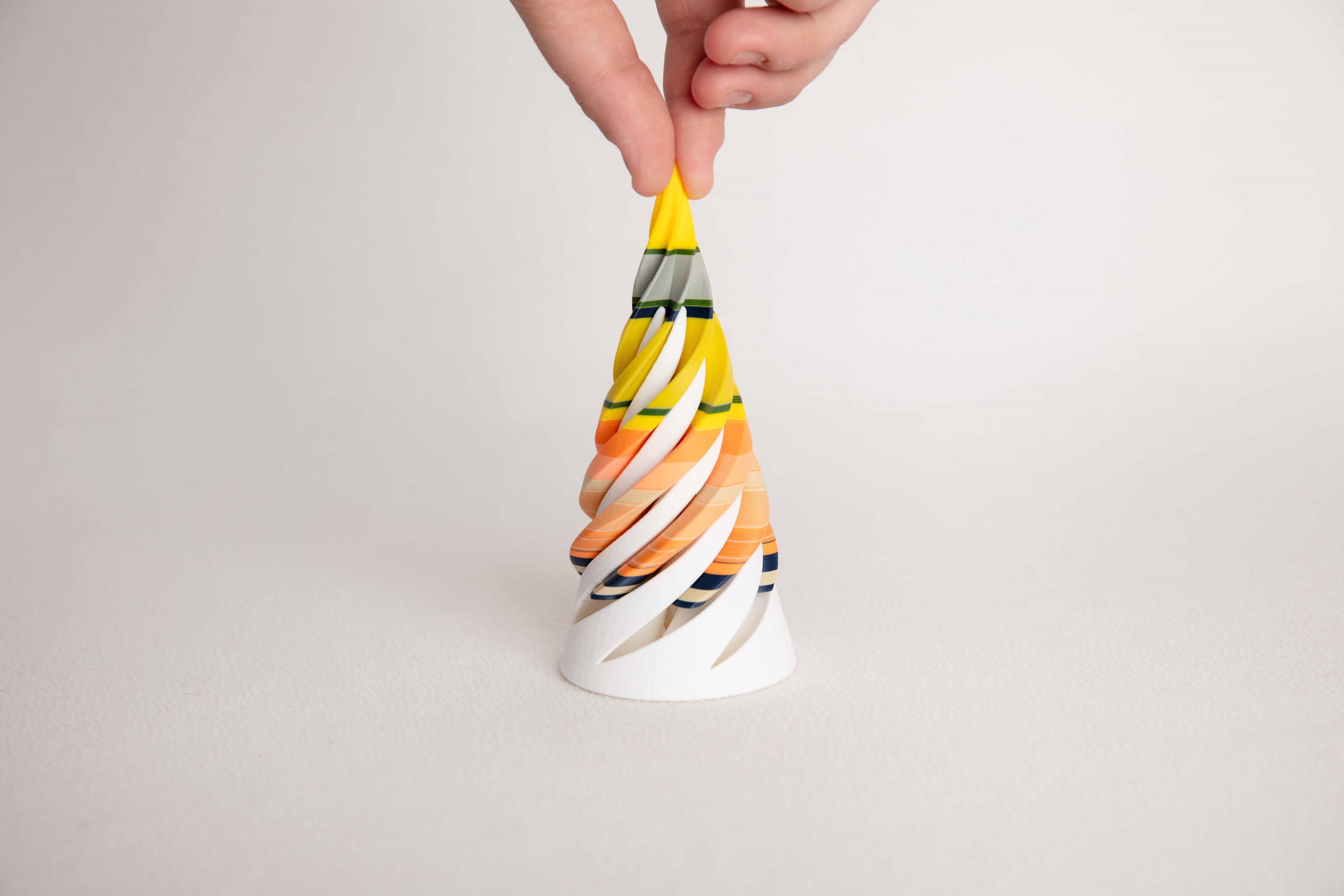 🌀 Random Color Spiral Twist Fidget Toy