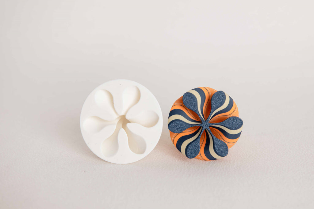 🌀 Random Color Spiral Twist Fidget Toy