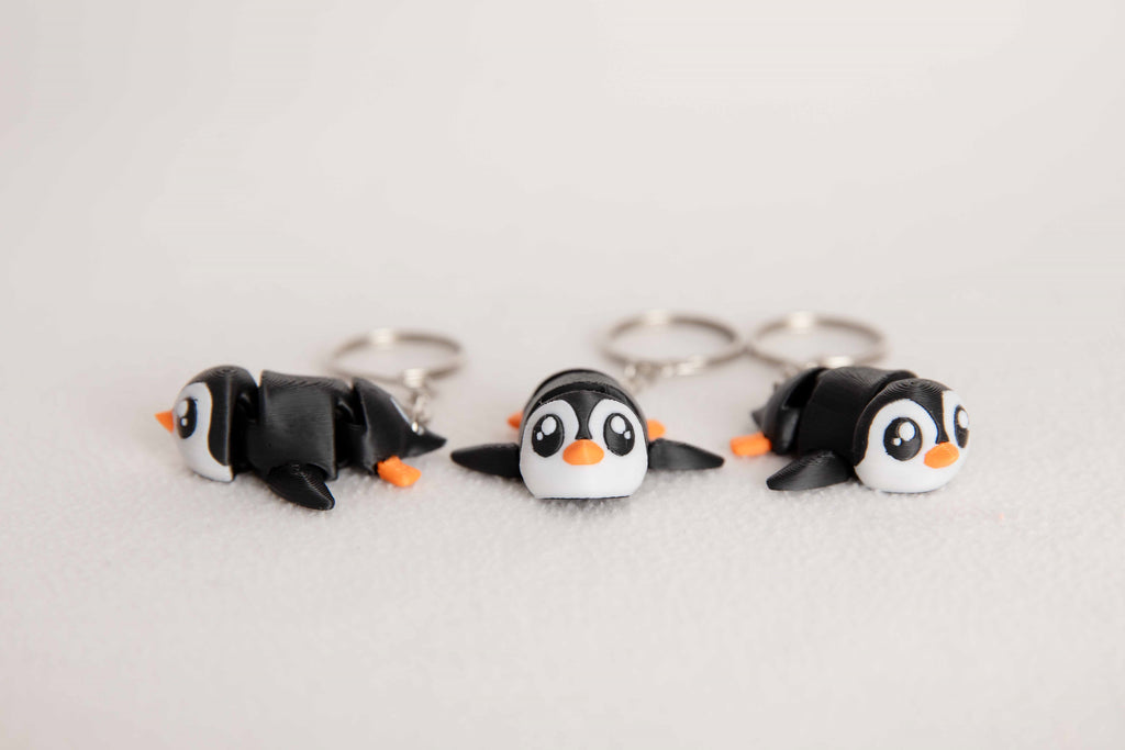Penguin Fidget Keychain – Cute Articulated Penguin for Stress Relief