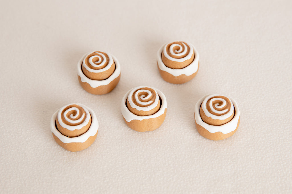 Cinnamon Roll Clicker