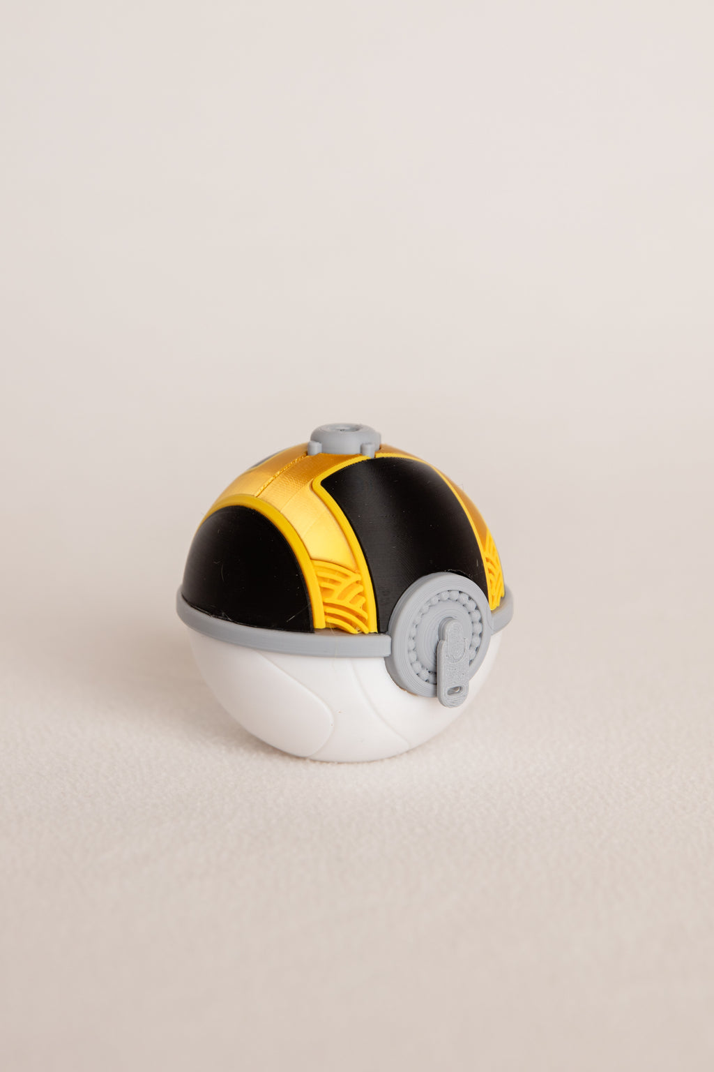 Hisuian Ultra Ball