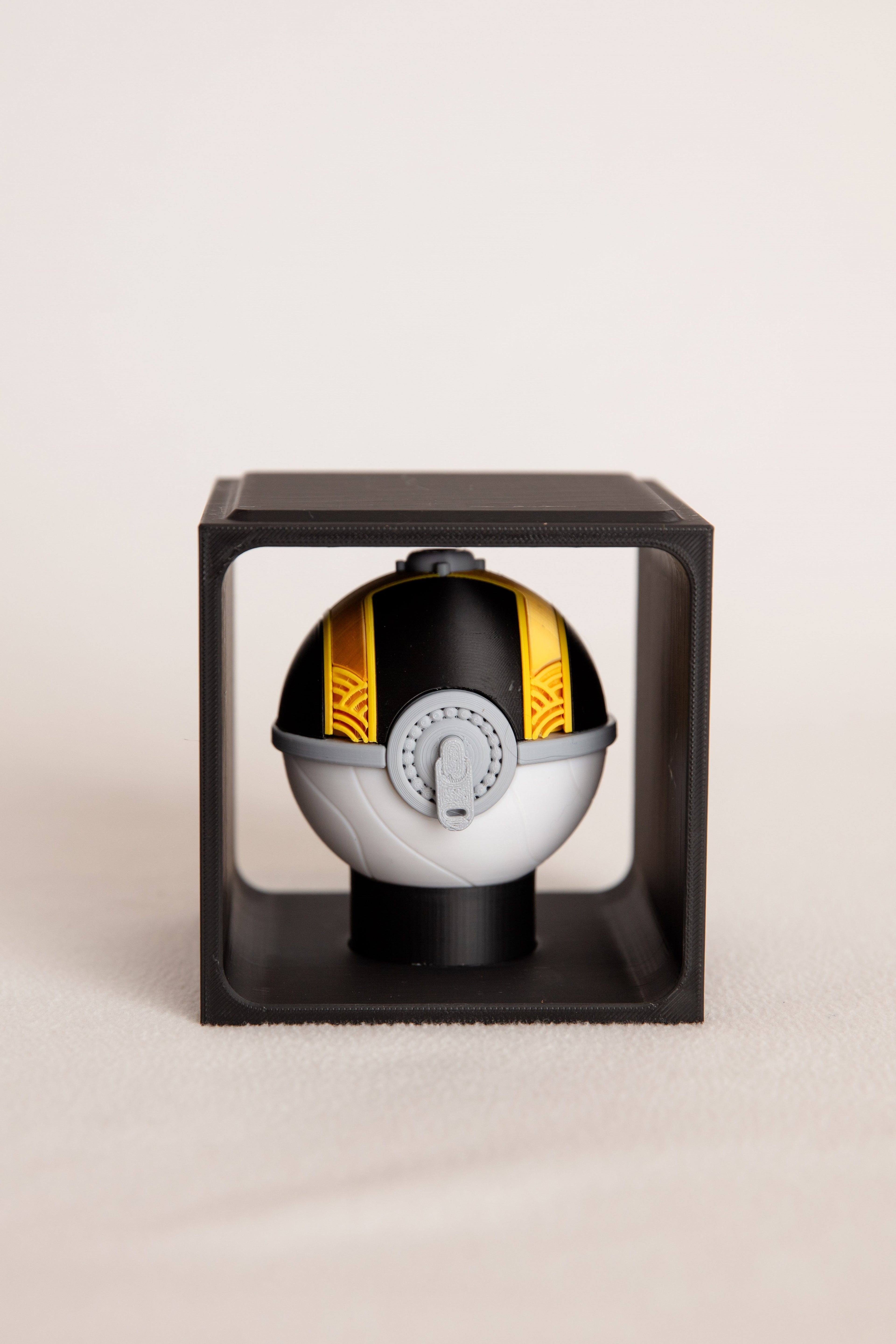 Hisuian Ultra Ball