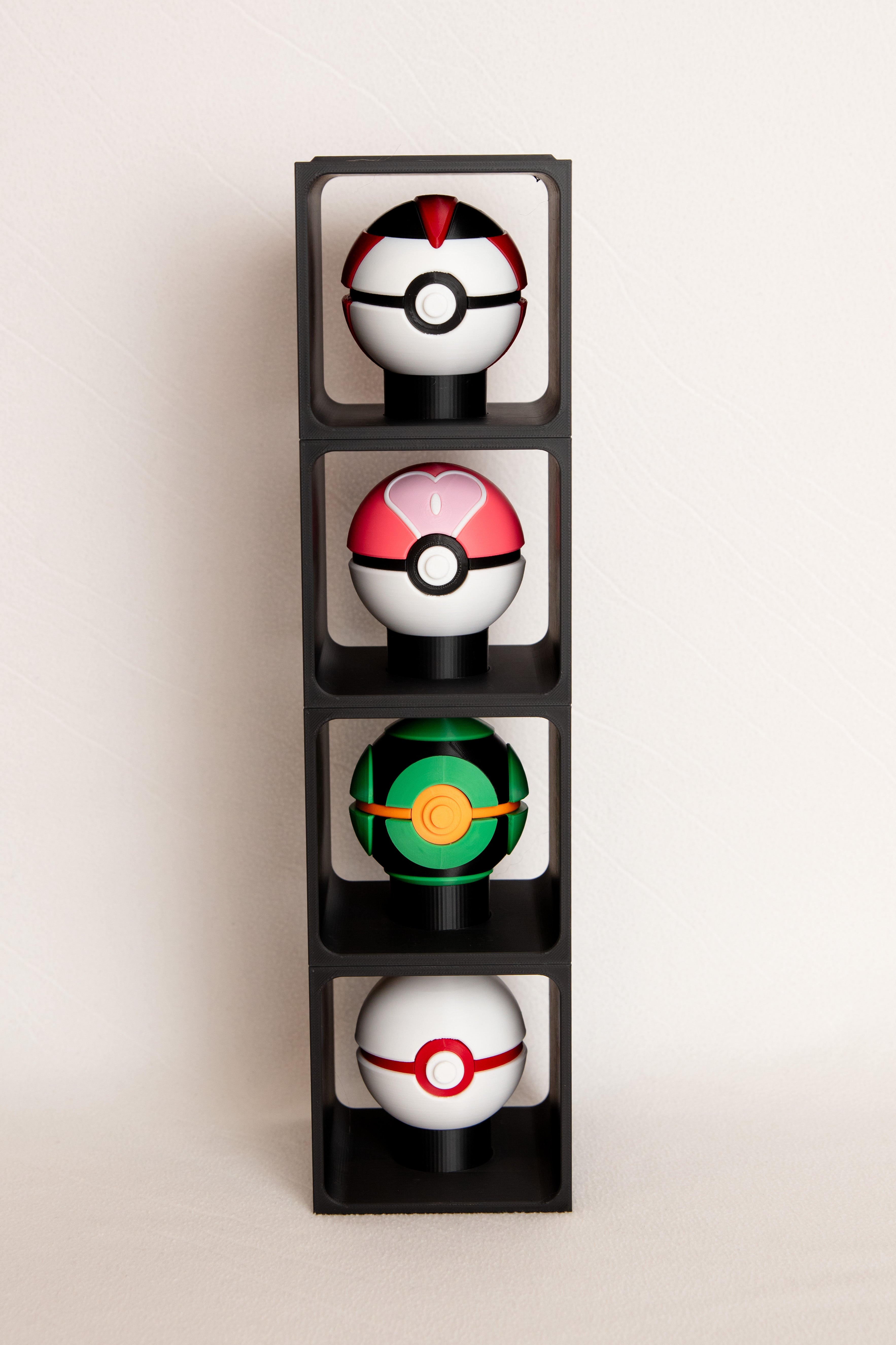 Choose Your Pokéball – Life-Size Display
