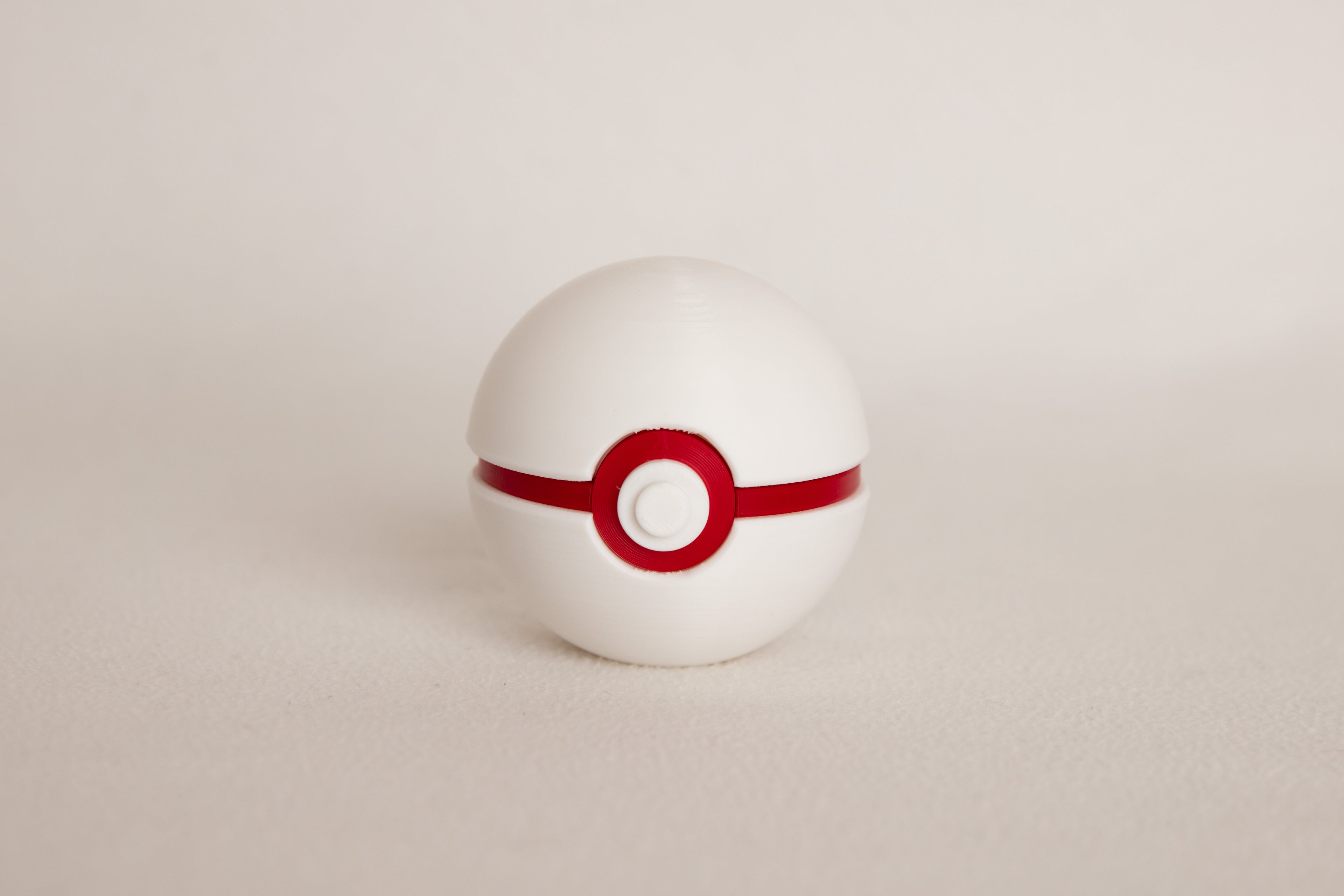 Choose Your Pokéball – Life-Size Display